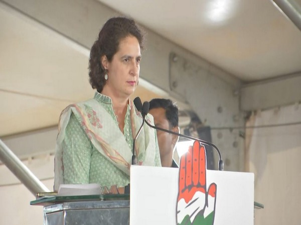 'My mother's mangalsutra was sacrificed for this country': Priyanka Gandhi hits back at PM Modi over attack on Congress Read @ANI Story | aninews.in/news/national/… #PriyankaGandhi #Congress #BJP