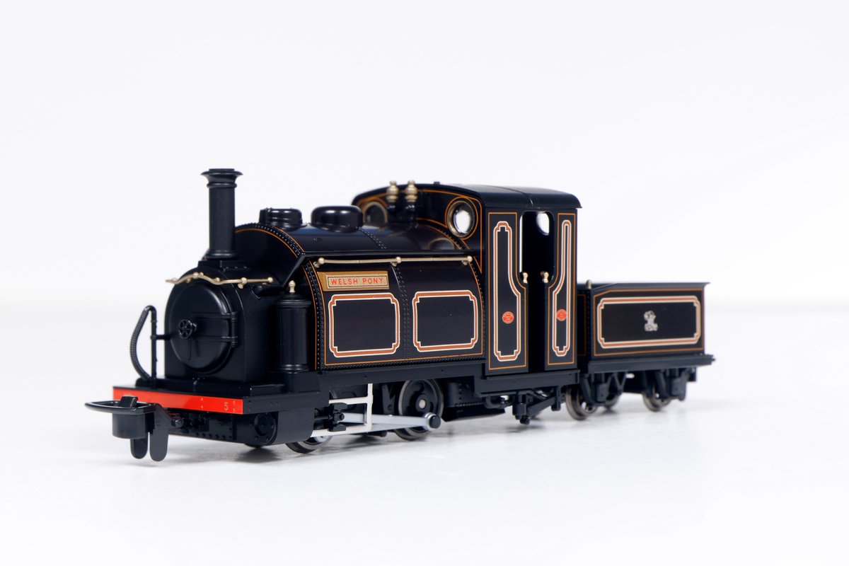 Some more 009 locos will be arriving in early May.   These are the Peco/Kato Ffestiniog Railway 0-4-0TT Small England & Large England named Palmerston, Welsh Pony, Exmoor Pony and Little Giant.    RRP is £170, but we are able to offer our usual 10% pre-order discount.