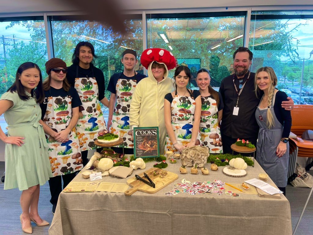 We are here with Austin HS at “Food of the Future”, an @AustinISD Earth Week tasting event!🍄 What a wonderful collaboration between @AustinISDFood, sustainable food experts, and culinary students from Austin HS, Clifton, Travis ECHS, and Bowie HS. Thank you, @AustinEdFund!