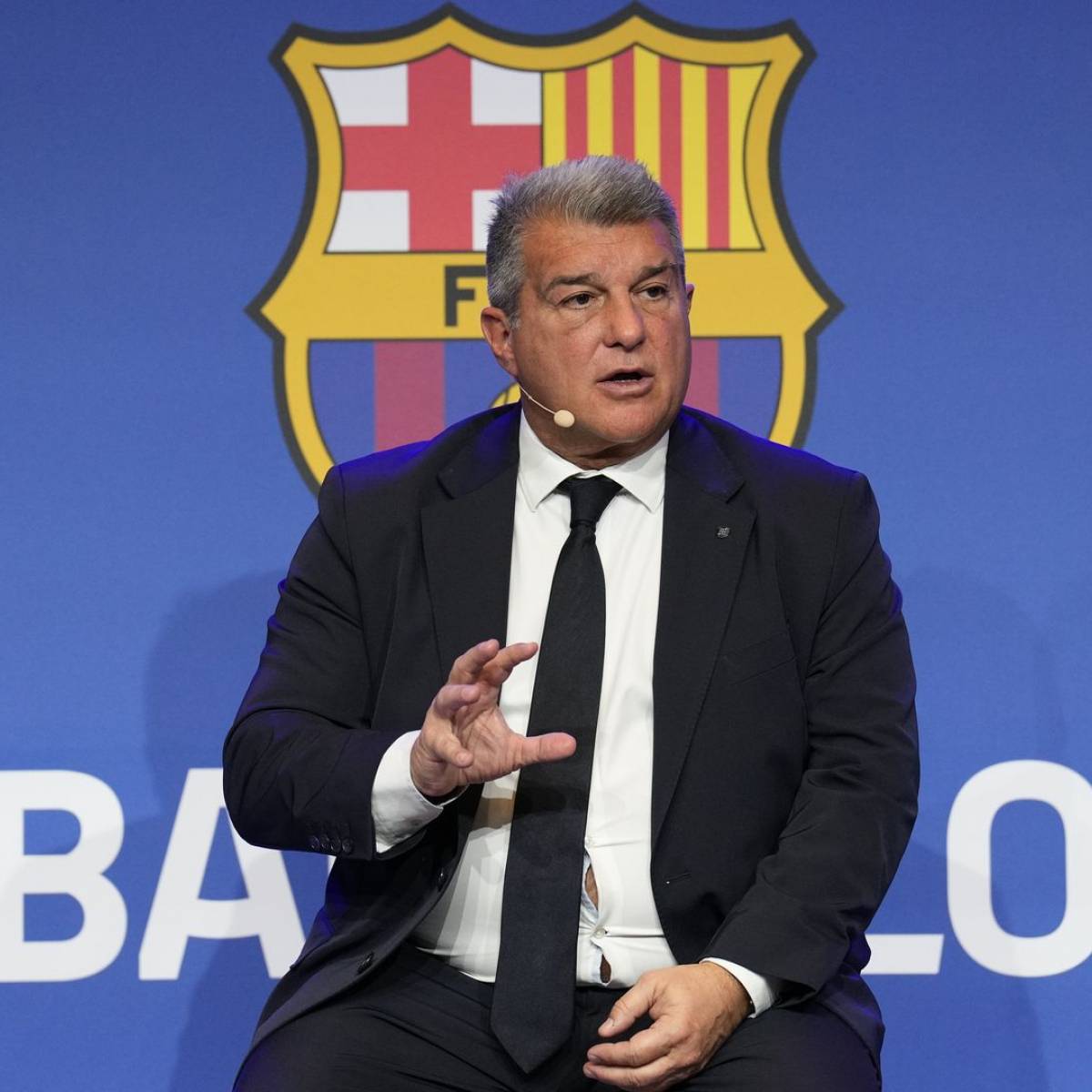 LARGA VIDA A LAPORTA libertaddigital.com/deportes/el-pe…