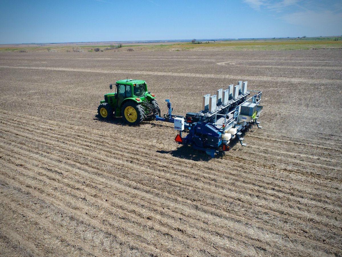 A South Central Neb dryland IMPACT plot going in on wheat stubble.  Searching for next AquaMax hybrids. ⁦<a href="/PioneerSeeds/">Pioneer Seeds U.S.</a>⁩ #plantpioneer