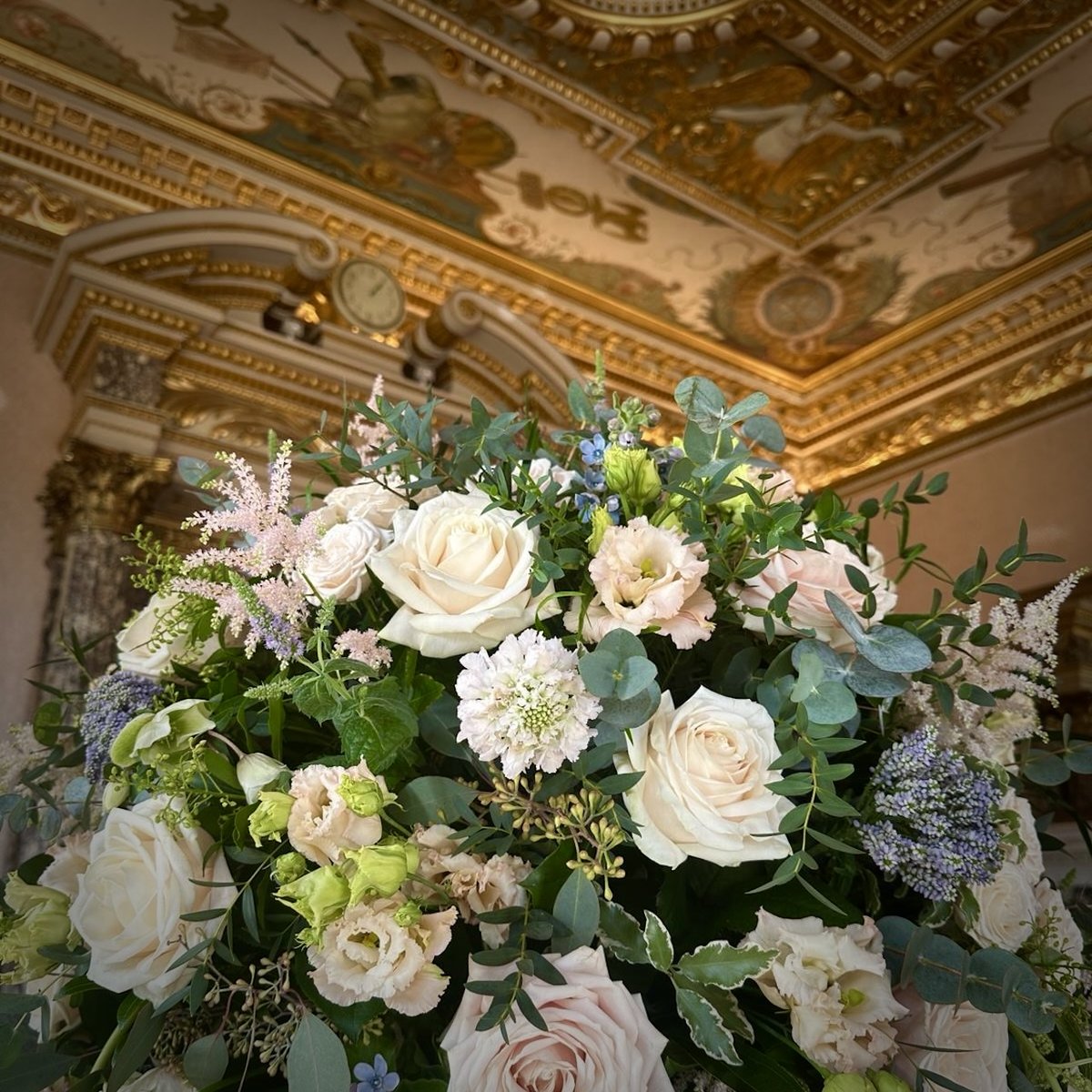 Flowers to compliment the stunning architecture 💐 
#WeddingCeremony #CeremonyFlowers #WeddingFlowers #WeddingFlorist  #AshridgeEstate #Hertfordshire #HemelHempstead #MaplesFlowers