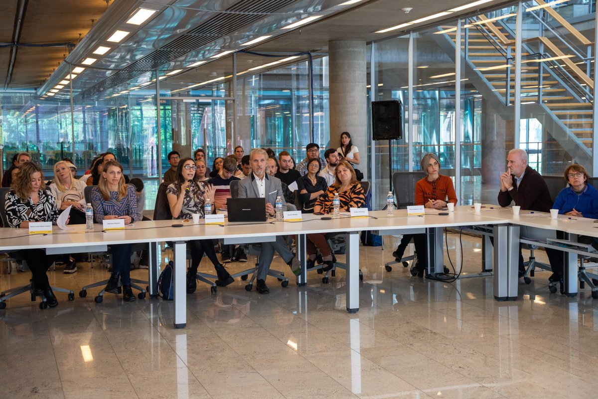 IDECBA's tweet photo. 🙌🏼 En la mañana de hoy, presentamos la Infraestructura de Datos Espaciales de Estadística Ciudad (#IDEEC).

▶️ Accedé a la plataforma: https://t.co/c50TNCXFji

#EstadísticaBA https://t.co/FAwmNSg0gF