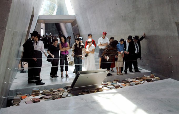 #WorldBookDay The Nazis burnt thousands of anti-Nazi, Jewish-authored, and 'degenerate' books This book-burning exhibit at Yad Vashem symbolizes Hitler's rise to power & the intensity of the Nazi revolution; the books are all copies of those that were burnt by the Nazis