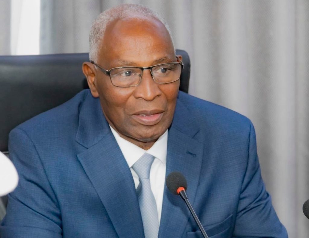 🚨Regain de tension en Guinée🇬🇳: Bah Oury échange avec un haut responsable du Département d’Etat américain🇺🇲…👇tinyurl.com/2al2x62v