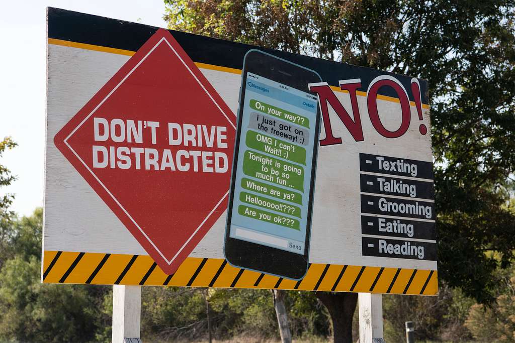 April is #NationalDistractedDrivingAwarenessMonth.   

That text, email, or song change can wait! If not, take public transportation & let someone else focus on keeping you & others safe. We know some people who can help. @SFBART @cccta @TriDeltaTransit @westcat @ACTransit
