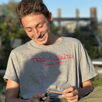 DufayTeddy's tweet photo. #NouvellePhotoDeProfil https://t.co/m0sAUrSZhR