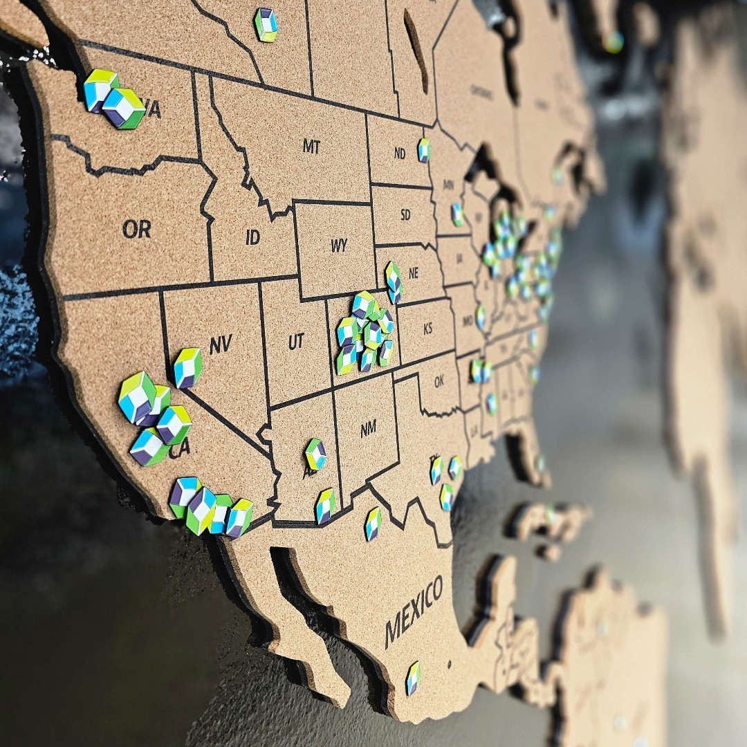AdLightGroup's tweet photo. We are proud to share our recent collaboration with Greetings Tour and Dynatrace on their beautiful new office in Downtown Denver.  The new walls invite employees to show off their hometown pride on a corkboard globe. https://t.co/47iENmDlu7