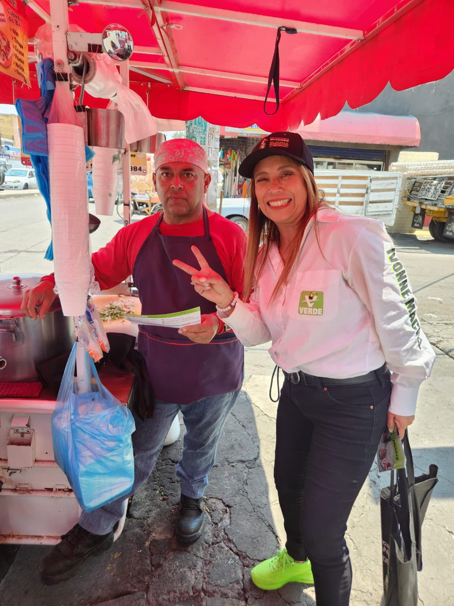 IvonneMacielF's tweet photo. ¡Saludos a todos nuestros amigos de Granjas Valle De Guadalupe en Ecatepec de Morelos! Estamos aquí para escuchar sus voces y trabajar juntos por un futuro mejor. Déjanos saber tus ideas y hagamos que nuestra comunidad crezca unida! #ConIvonneVa #MujeresQuePiensanEnGrande https://t.co/Hi9tfkaID1