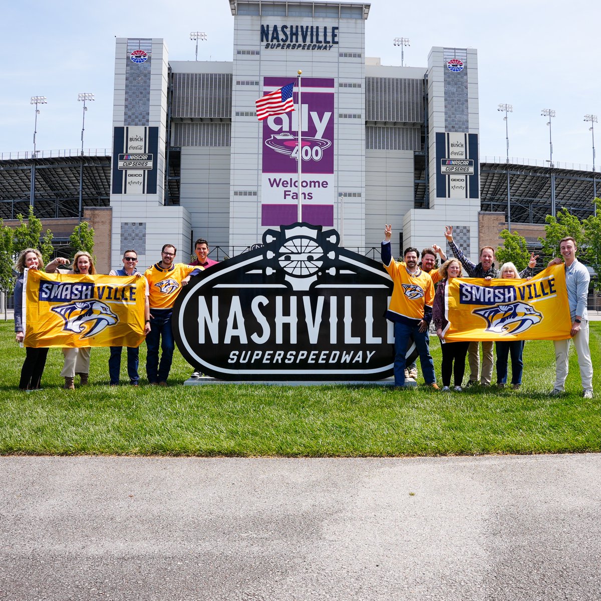 Sending good luck to our friends at the Preds as they SMASH the playoffs! 💛 #GuitarsAndFastCars | #SMASHVILLE