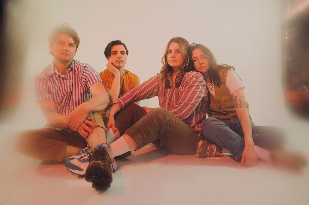 Northern Transmissions Song of the Day is “All My Friends” By Queen of Jeans northerntransmissions.com/all-my-friends… #SongOfTheDay #NewMusicAlert