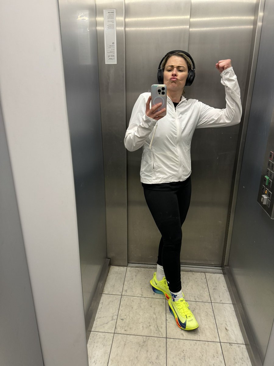 Ma prépa #marathonpourtousparis2024 commence les amis 💪🏻💪🏻💪🏻 1er footing todayyyy! Je vais faire un mix Vélo - Course pour une reprise plus douce et pour mes vieux genoux aussi looool. Je suis motivée comme jamais pour être prête !!!