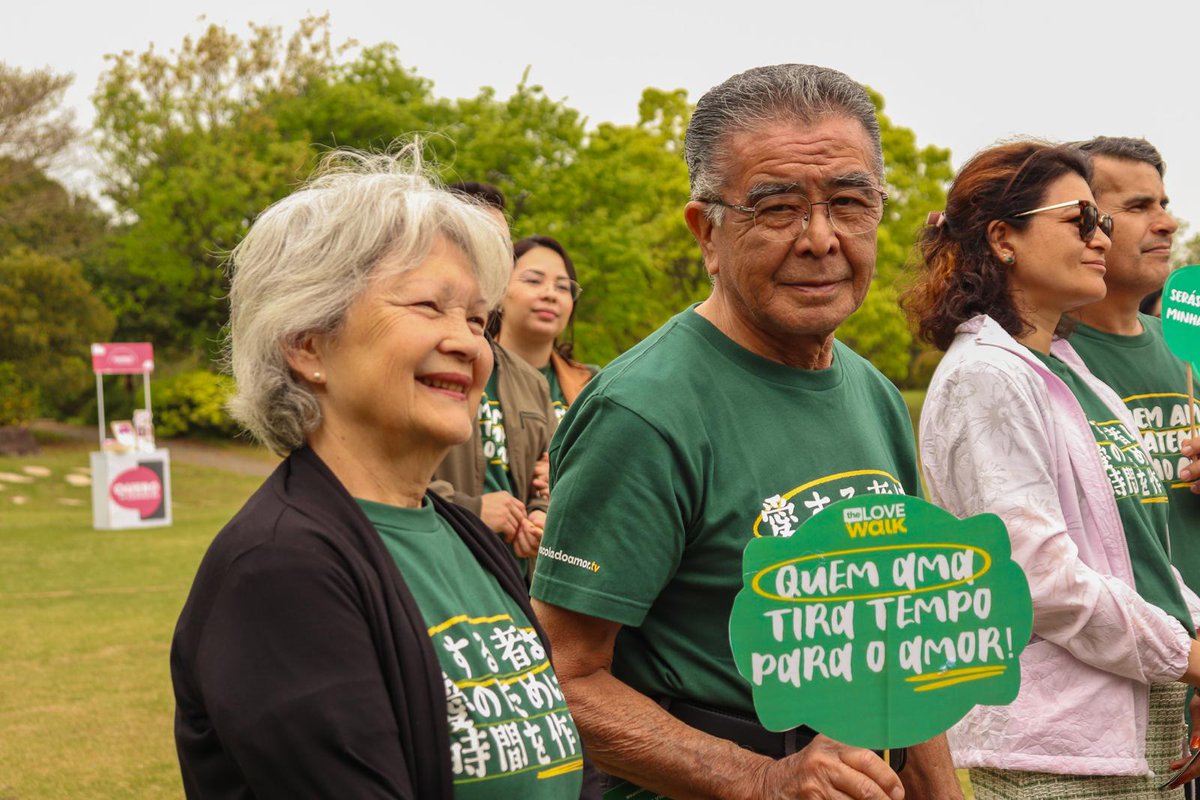 IgrejaUniversal's tweet photo. A 8ª Caminhada do Amor, com tema “Quem ama, tira tempo para o amor”, atraiu 245 mil pessoas em 85 países. Em SP, evento levou 12 mil ao Parque Villa-Lobos, onde o diálogo ajudou a aprofundar laços. Renato e Cristiane Cardoso, do @TheLoveSchoolTV, apresentaram o programa do local. https://t.co/tnsTXDuiwg