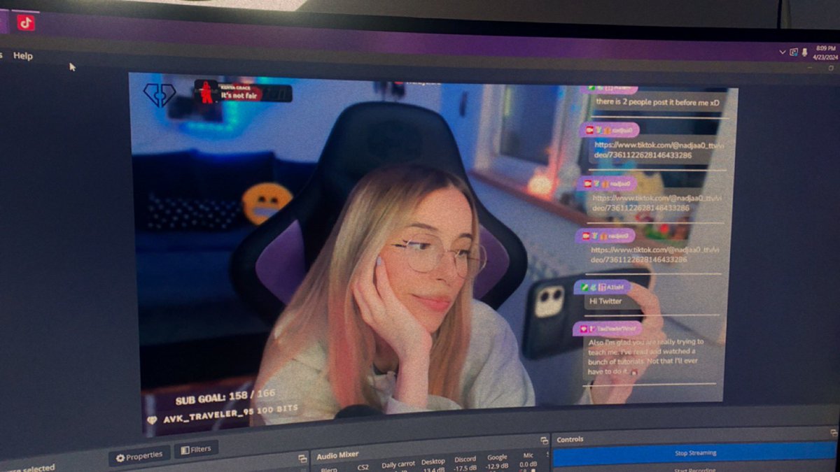 NEW TIKTOK AND LIVE ON TWITCHH