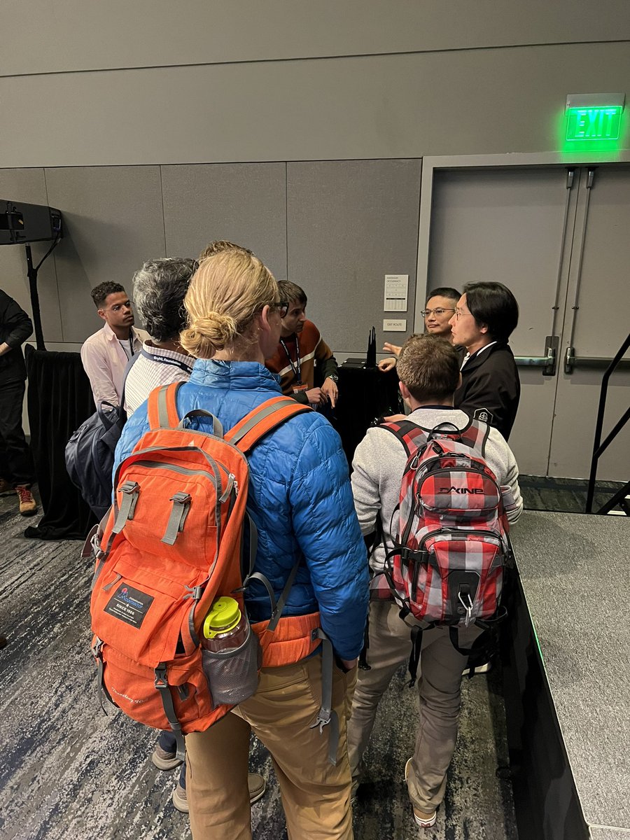 byjlw_'s tweet image. Executorch alpha launches this week, making it easier to build AI/ML on edge devices. 
A lot of hard work went into this and I’m excited to see what you all build on top of it. 

github.com/pytorch/execut…
#executorch @TinymlF