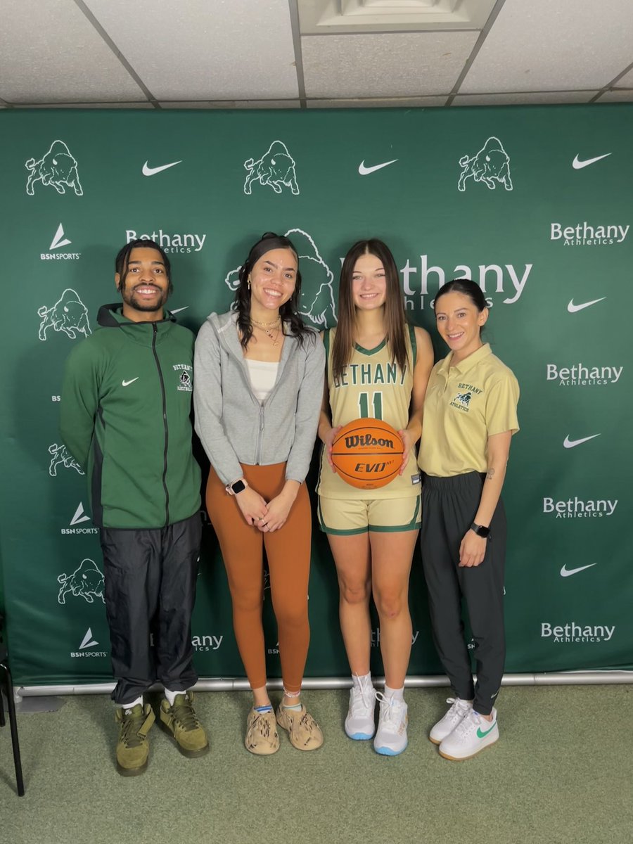 lindsbest11's tweet photo. After a great visit with @CoachLopezzzz I am excited and honored to have received my first official offer!! Thank you for making me feel at home!!#RollBison @BCWBB @OVdragons2025 @RioCoachBias @ErinBest42 https://t.co/6dppyz9YVP
