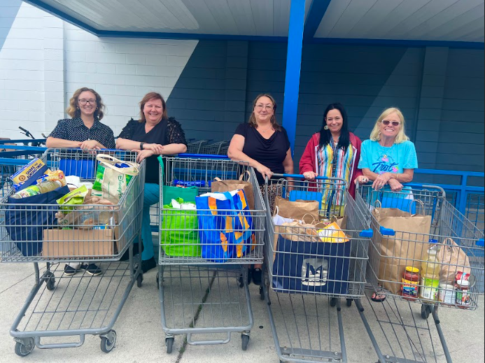 We'd like to thank Amy, Pam &amp; Barbara from our Community Advisory Board and the Moorings community for their generosity and belief in our mission! Glad we can fill these carts! 🆙 ⬆️ #unitedagainstpoverty #volunteer #donate #verobeach #florida #treasurecoast #community