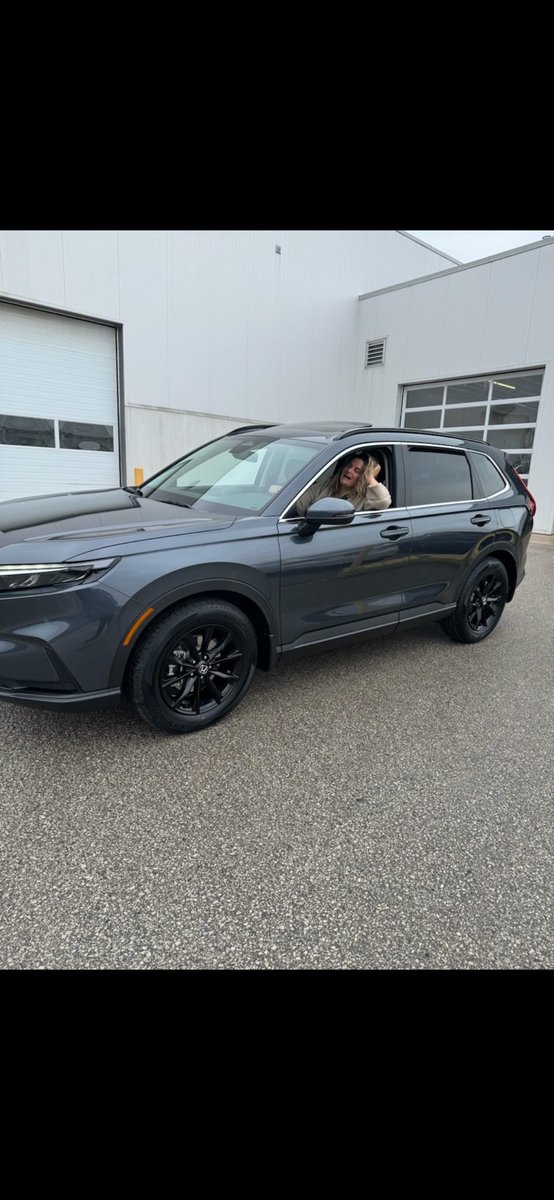 Owen Sound Honda of Grey Bruce would like to welcome Amy to the OS Honda family.  Catch her this summer, feeling the wind in her hair in her brand new 2024 CR-V Sport!
#owensoundhonda