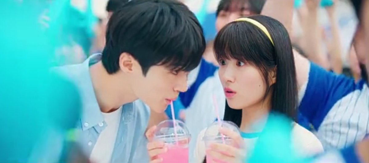 hanakkut's tweet image. They are indeed so lovely 🥹🫶🏻

#LovelyRunner #Loce