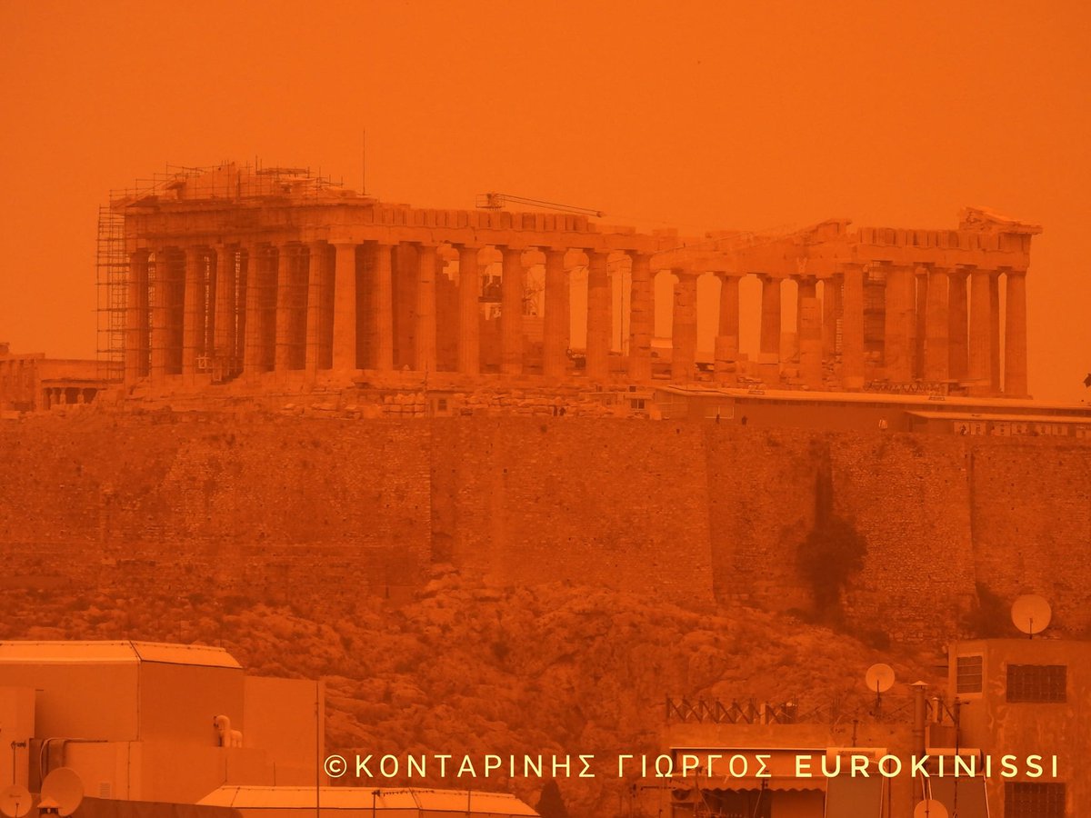 The Parthenon veiled in orange by African dust | Photo by Giorgos Kontarinis, Eurokinissi | Athens 23rd April 2024