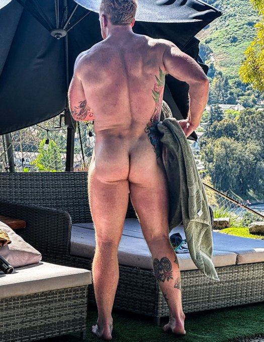 If I was your naked neighbor would you come over and ask to borrow some cock? https://t.co/jc3WYEIw0