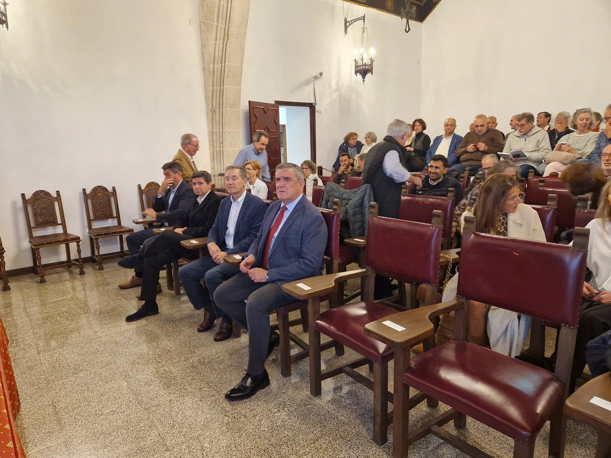 COMGEBAL_ET's tweet photo. Hemos asistido a la conferencia de "Arquitectura Militar de José Ferragut Pou, en Mallorca" a cargo de la Sra. Dña. Judit Vega, Directora de @UNEDIlles, en el #CHCMBAL. @IHyCM_ET.
@MCANA_ET #COMGEBAL https://t.co/pWhHsAyVjJ