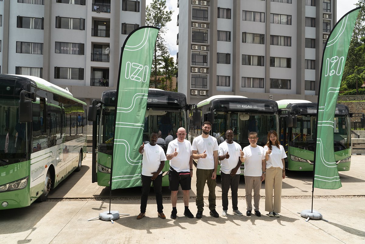 IZI RWANDA PRÉSENTE UNE SOLUTION RÉVOLUTIONNAIRE DE MOBILITÉ ÉLECTRIQUE AVEC LA LIVRAISON DE BUS ÉLECTRIQUES À KIGALI.

logistafrica.com/a-la-une/izi-r…

#izi #rwanda #transport #transportencommun #logistafrica #mobilite