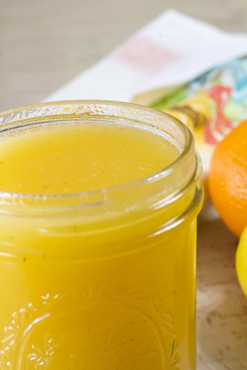 It only takes about 10 minutes to make this fresh and healthy homemade dressing or marinade! 🍊 EASY Citrus Vinaigrette ⇣ mindyscookingobsession.com/easy-citrus-vi… #cooking #recipes #citrus #oranges #easyrecipes #healthyeating