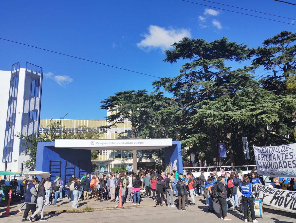 MarionetaUniv's tweet image. Llegué a casa.
#MarchaFederalUniversitaria 
#UNMdP