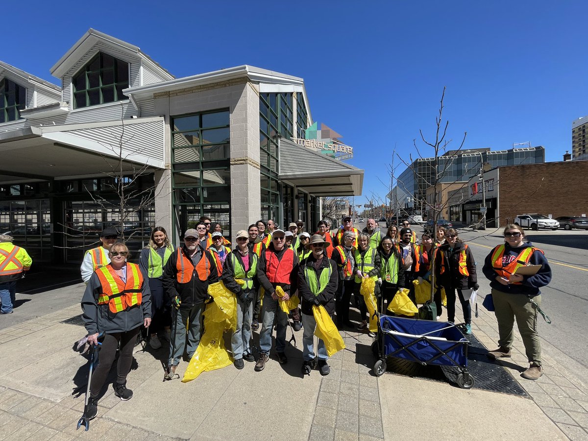 Yesterday over 75 volunteers joined us in #DowntownSTC for an Earth Day Cleanup! Thank you to everyone for keeping our Downtown beautiful! 🌎💚