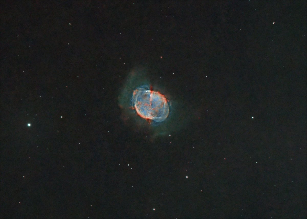 My last deep space photo on Foundation:  The Dumbbell Nebula 

Small, but the details are incredible. 

0.05 ETH 

🔗⤵️