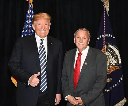 Ellison4Nevada's tweet photo. Senate District 19 is Trump Country! Proud to introduce President Trump when he is in Nevada!

#ellisonfornv #SD19 #TeamTrump https://t.co/JnX1z16VIm