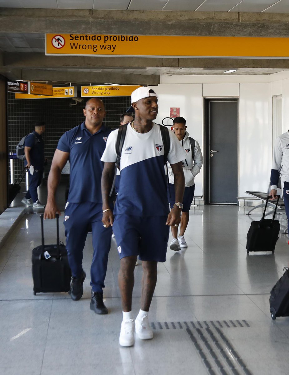 🇧🇷 São Paulo 🛫 Guayaquil 🇪🇨 

#VamosSãoPaulo 🇾🇪

📸 Rubens Chiri / saopaulofc