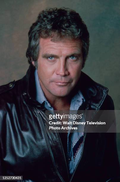 barbaravitali2's tweet photo. Happy Birthday to #LeeMajors April 23,1939 #TheSixMillionDollarMan #TheBigValley #TheFallGuy #KillerFish #FarrahFawcett https://t.co/AdW3DnouLN