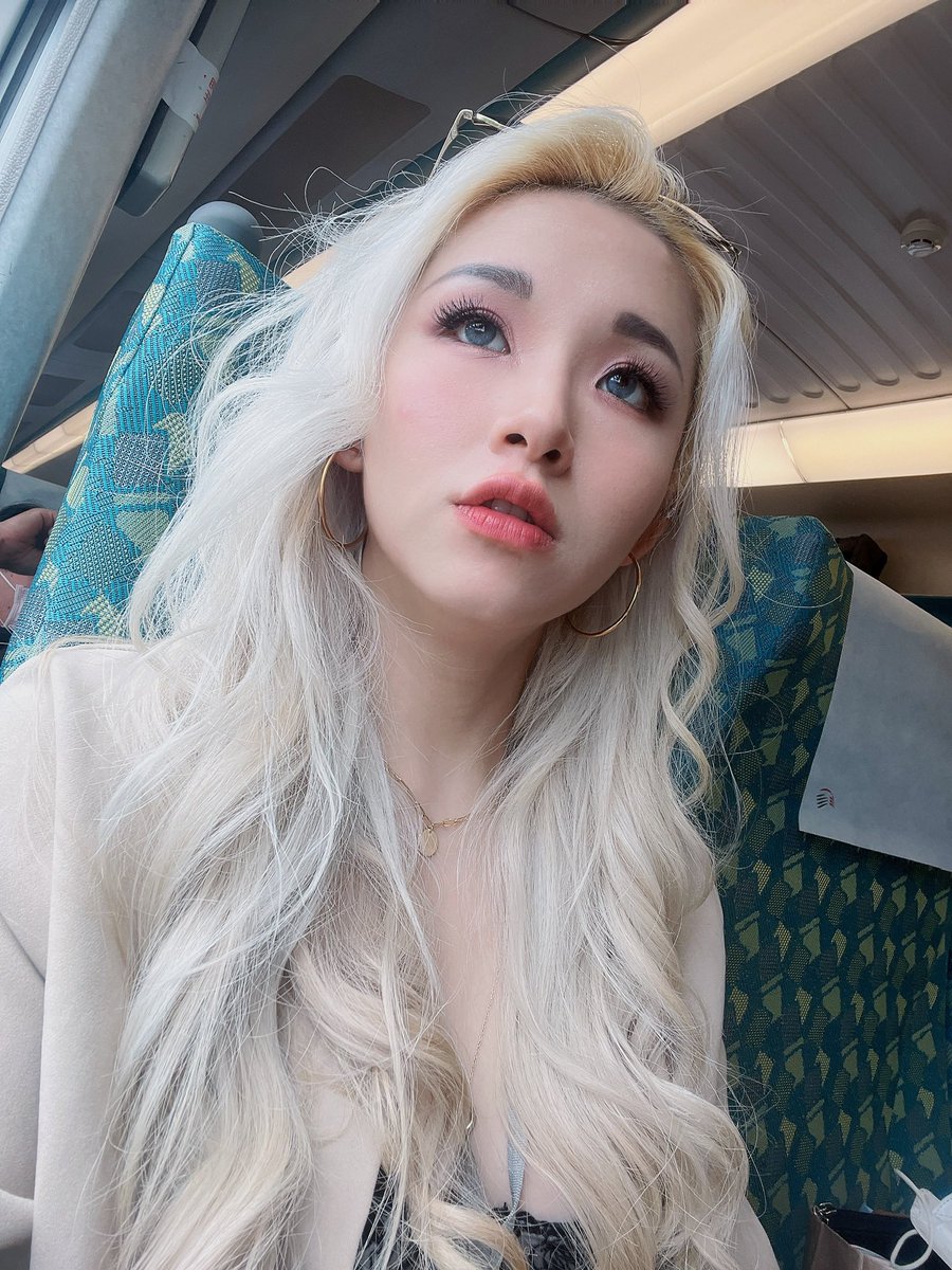 ronahottiebabe's tweet photo. 說真的，你也不過就是他糟蹋過的其中之一罷了，這對他來說根本不痛不癢，反觀良知在午夜輾轉糾結不能入夢，是清醒還不清醒？ https://t.co/mhwUra4ySo