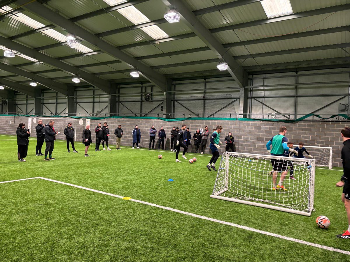 AnthonyWhite91's tweet photo. Huge thanks to @dcfcofficial @Ross_Atkins for hosting last nights GK regional event
👤28 coaches attended from professional and grassroots clubs. 
🧤Defend the Space &amp; Transitional Moments
⚽️ Goalkeepers working out the game - what skills &amp; actions are needed https://t.co/w8S5AjqnSy