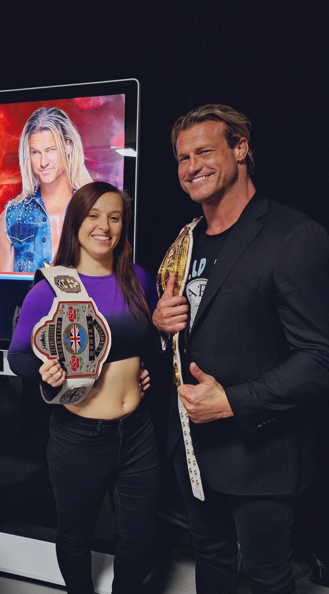 NicTNemeth's tweet photo. champs showing our range 
@The_LeahRaven #rapiscrap https://t.co/MewV6C8NIA