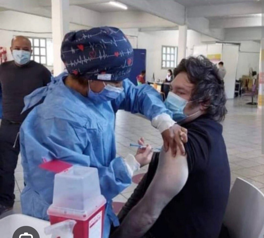 Pampa139's tweet image. Ayer en cadena nacional: “nunca más un estado presente”.

Ah pero hace unos años atrás.