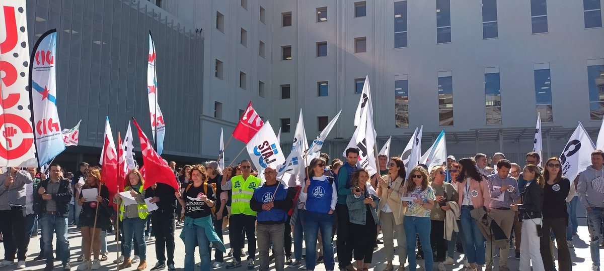 galizaCIG's tweet photo. ❌Persoal dos xulgados rexeita en #Vigo a Lei de Eficiencia para reformar a #xustiza

👉O Ministerio segue a negar o incremento do complemento xeral do posto e sen aclarar se vai negociar as funcións, a carreira profesional ou o teletraballo

ℹ️ https://t.co/4bQzhJQrtQ https://t.co/EUbQtdZT0s
