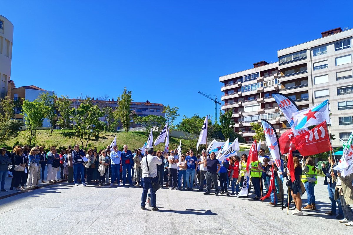 galizaCIG's tweet photo. ❌Persoal dos xulgados rexeita en #Vigo a Lei de Eficiencia para reformar a #xustiza

👉O Ministerio segue a negar o incremento do complemento xeral do posto e sen aclarar se vai negociar as funcións, a carreira profesional ou o teletraballo

ℹ️ https://t.co/4bQzhJQrtQ https://t.co/EUbQtdZT0s