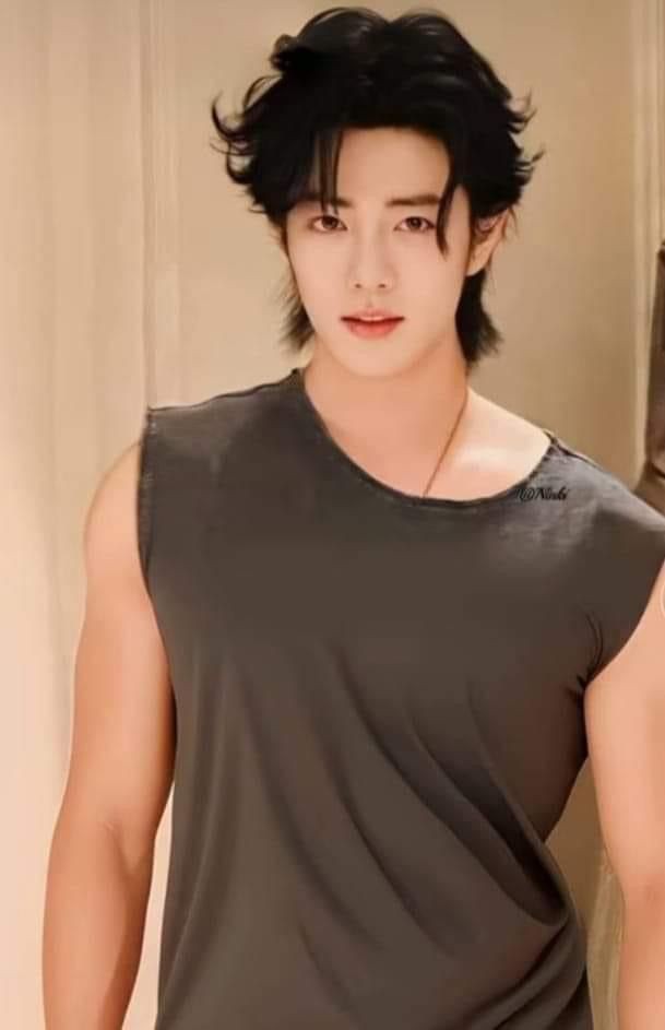 keileyy_'s tweet photo. men taste gue bener² pria gondrong anjir. 
I mean, look at my biases ; https://t.co/N3rtBRNJpF