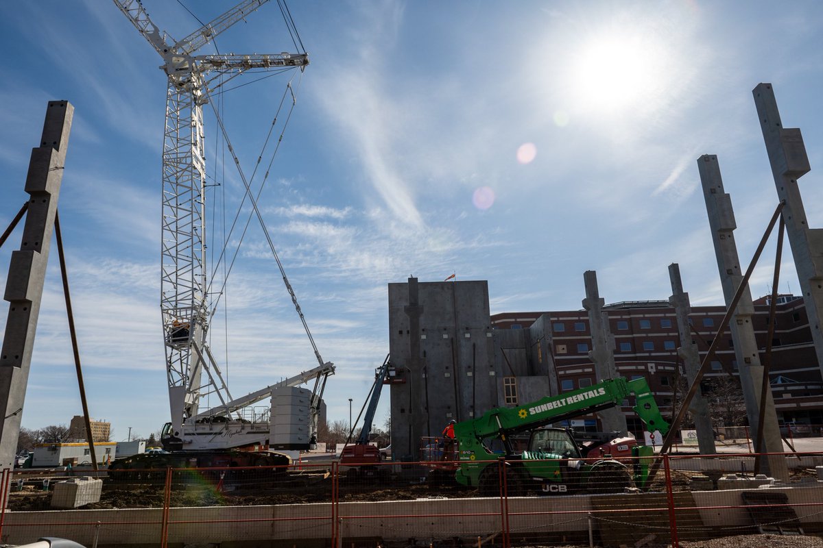 Construction on the new Regina General Hospital Parkade is underway! Once completed, the new parkade will provide a total of 1,005 stalls, an increase of 686 parking stalls, improving accessibility and convenience for all Regina General Hospital patients, visitors and staff.