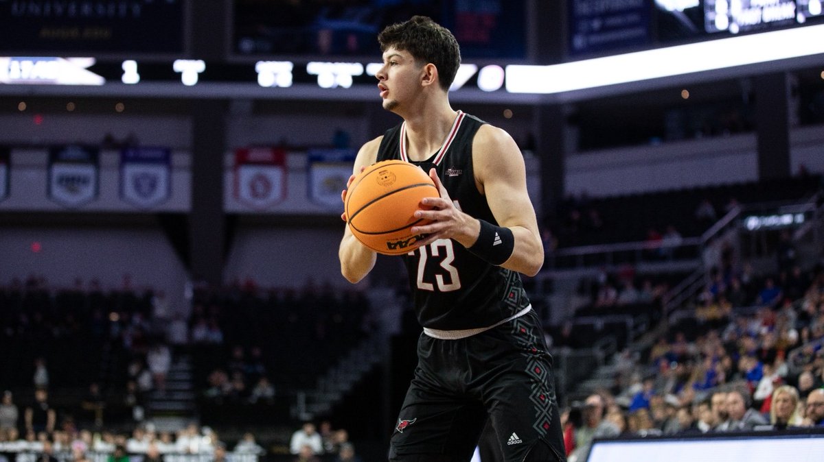 Frankie Fidler is Michigan State’s first transfer pickup since Tyson Walker in 2021. Fidler averaged 20.1 PPG and 6.3 RPG for Omaha. Izzo has used the portal scarcely, but when he uses it, it pays off. Joey Hauser Tyson Walker And now Fidler.