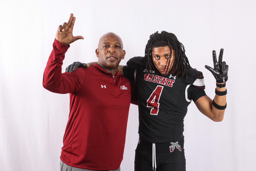 pitts_fidel's tweet photo. Thank you to @coachC_Cormier, New Mexico State, and the whole coaching staff for an amazing Visit ! Extremely blessed for the hospitality &amp; the opportunity! #bleedblue @Coach_TSanchez @coachTcsm @tlbutler5 @CoachDovey @Coach_Sekona @Ogthetruth @BrandonHuffman https://t.co/3jtDtig5jO