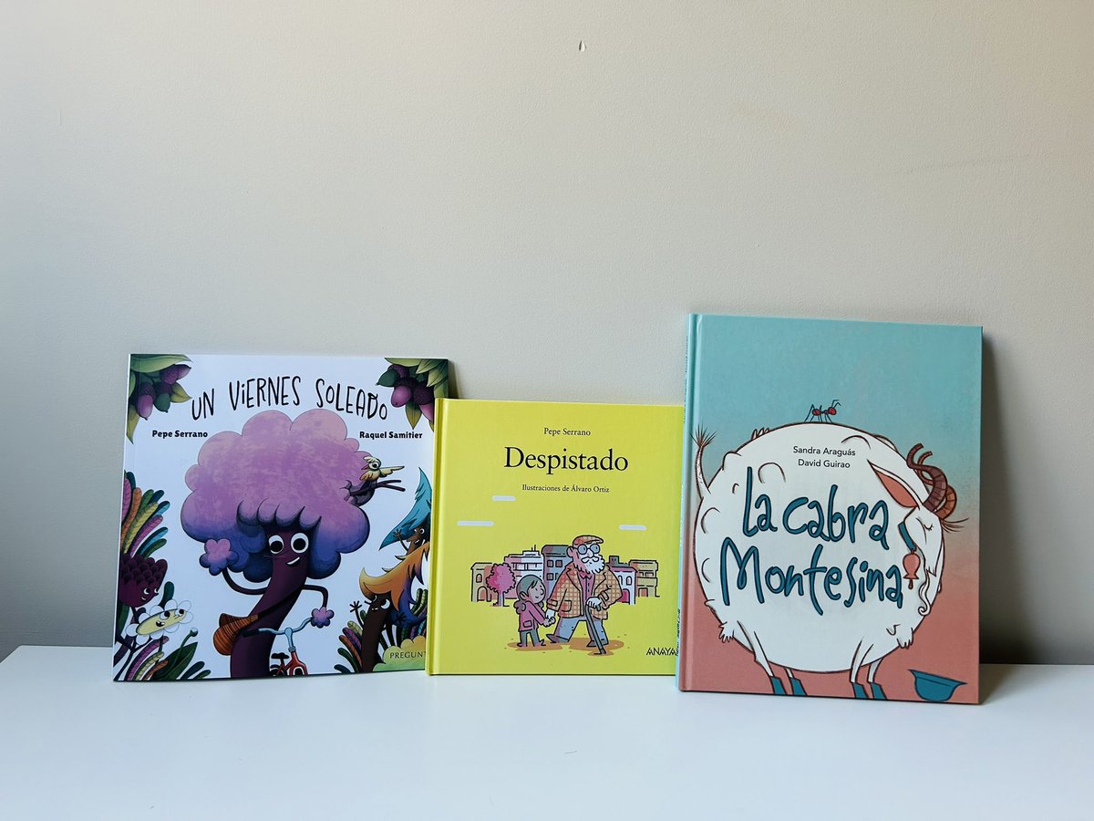 youngbilinguals's tweet photo. Books for kids. 📚 I just discovered those books today at the book market of #Zaragoza. It was inspiring to meet the writers and illustrators. https://t.co/iPIvkEI6Gz