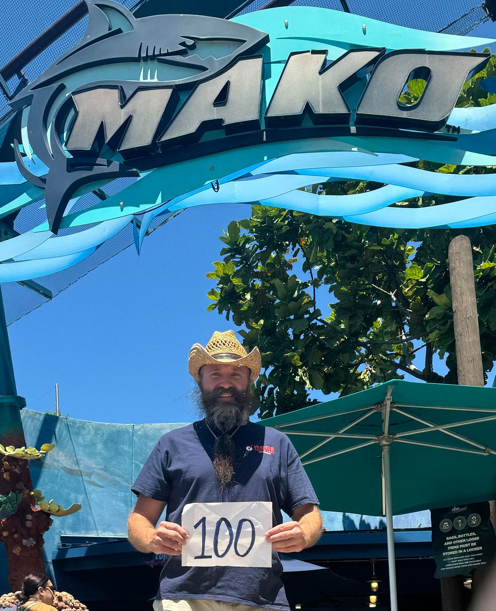 Inquiring minds want to know… what SeaWorld coaster have you ridden the most? 📸: Matt Headley