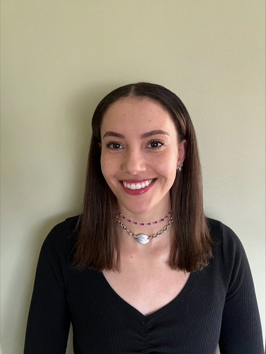 We are #HoodProud of Ana-Sophia Benson, who is pursuing an M.S. in School Counseling to guide and support students as they progress through the public education system!

Read more here: bit.ly/AnaSophiaHood

#HoodGradSchool #schoolcounseling #graduateschool