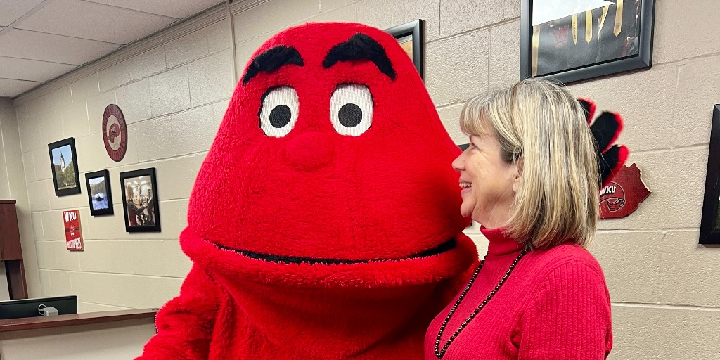 CHHS_WKU's tweet photo. We wear RED, we SHOW up, and we GIVE back! ❤️
Learn more at https://t.co/inX3XbKvwx ❤️
#WKU #WKUDayOfGiving #Community #Scholarships #Support #GiveBack https://t.co/HF7x9cLHJj