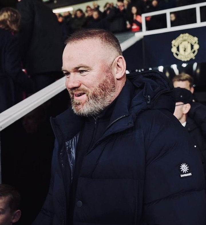 🚨🎖️| Wayne Rooney is at Leigh Sports Village to watch Manchester United’s U18s against Man City’s U18s in the Premier League Cup final.

Jason Wilcox & David Gill are also here. #MUFC ❤️