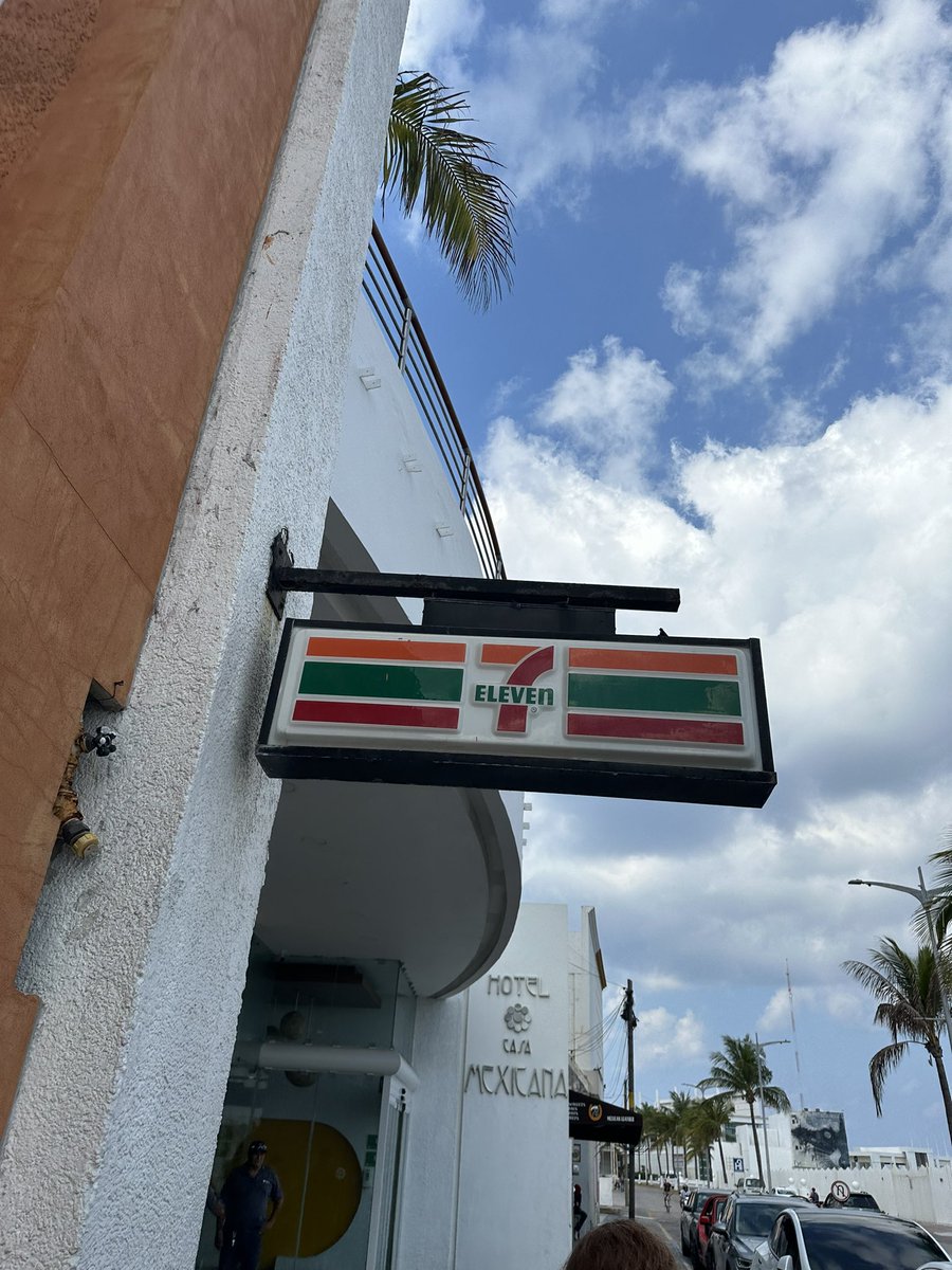 MilanMaglov64's tweet photo. Hola @Devin_Heroux from Isla #Cozumel. You are welcome here. 7-Eleven awaits your arrival mi amigo. https://t.co/u07zdHoWKV